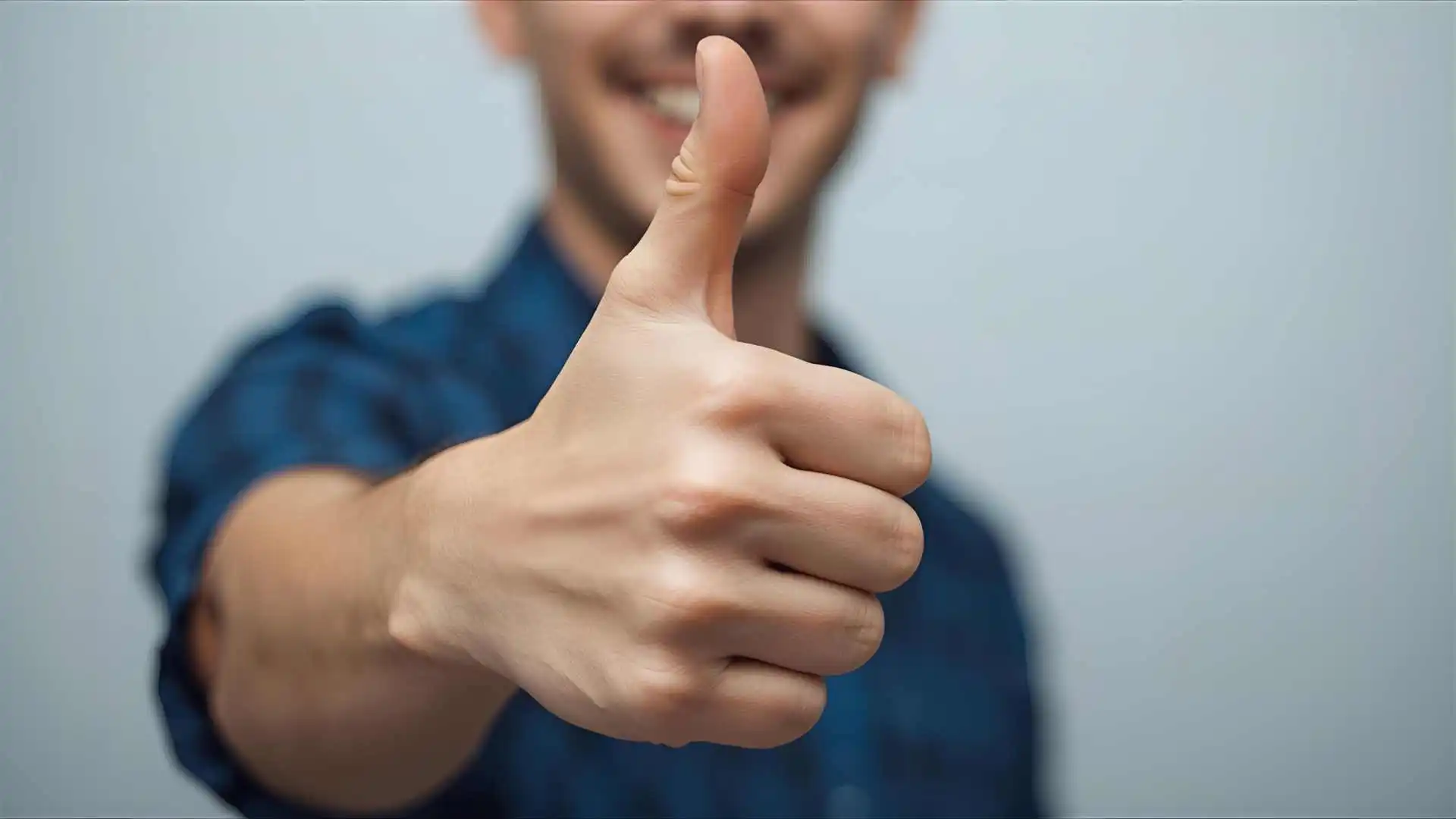You are currently viewing Thumbs Up Meme: The Perfect Way to Spread Positivity 2025