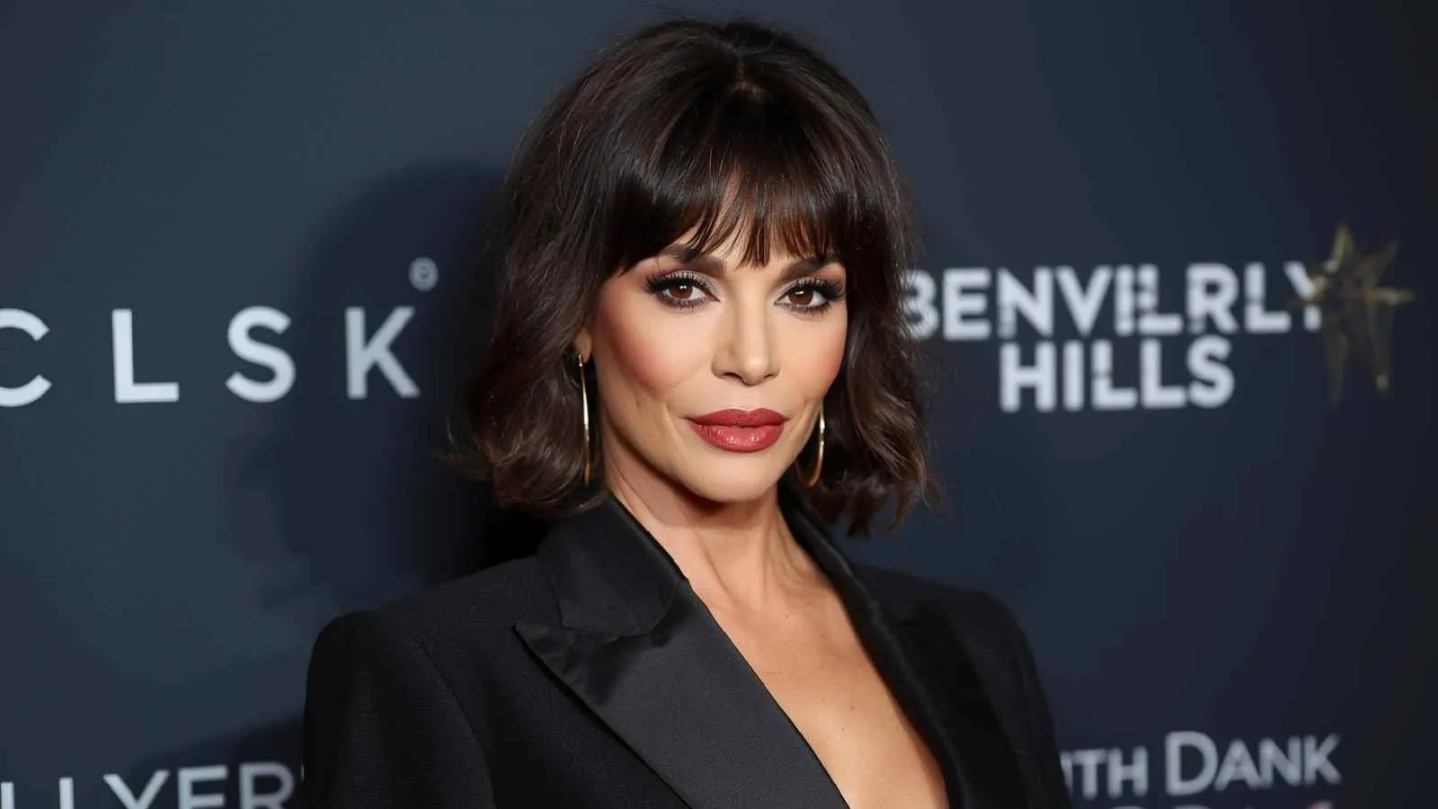 You are currently viewing Lisa Rinna Net Worth 2026: RHOBH Salary, QVC Business & Career Earnings